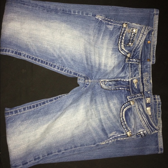 Super cute light blue boot cut Miss Me's!