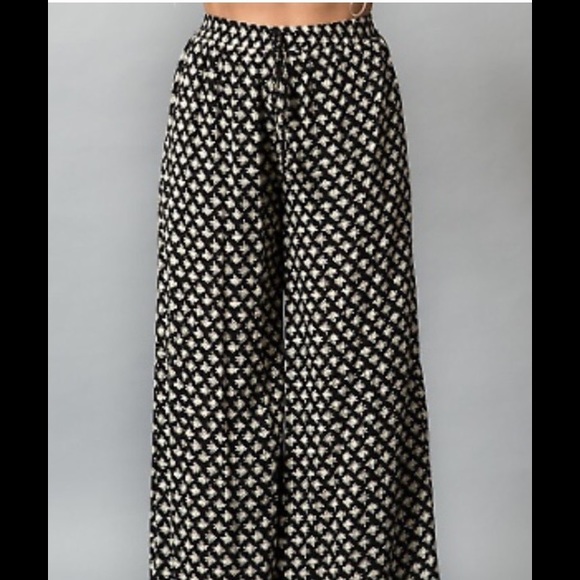 🚛SALE🚛Gorgeous Palazzo Pants - Picture 2 of 4
