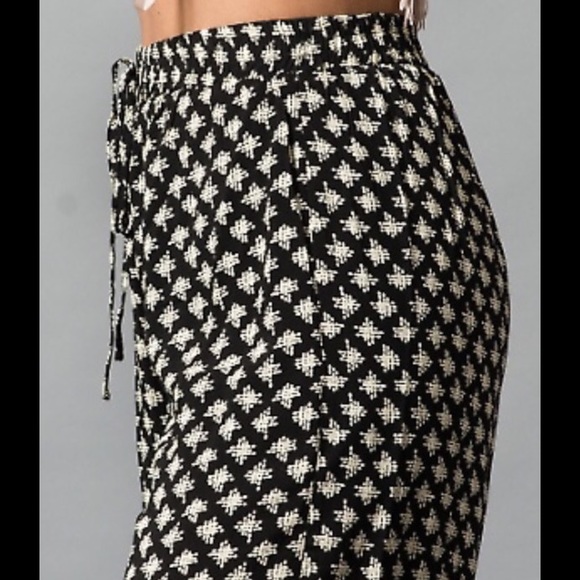 🚛SALE🚛Gorgeous Palazzo Pants - Picture 4 of 4