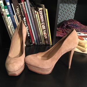 Pour La Victoire heels