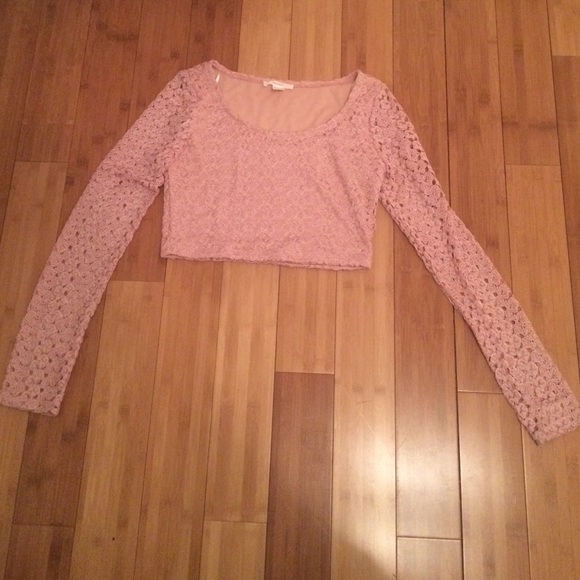 Pink long sleeve crop top