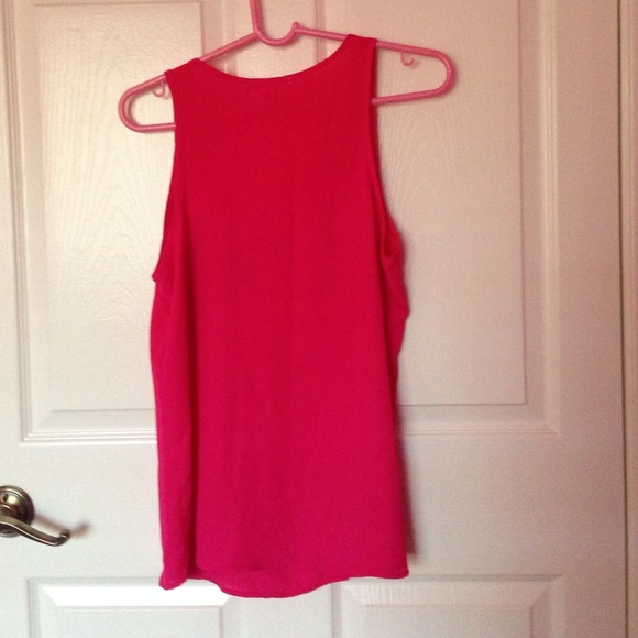 Pink top - Picture 2 of 4