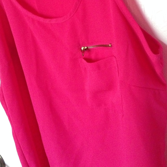 Pink top - Picture 3 of 4