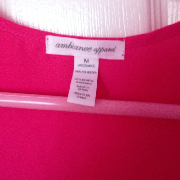 Pink top - Picture 4 of 4