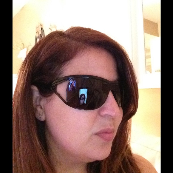 Authentic YSL, YVes Saint Laurent Black sunglasses main image 4
