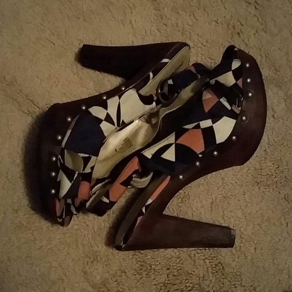 Summer Heel! - Picture 3 of 3
