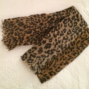 Cheetah Lightweight Scarf