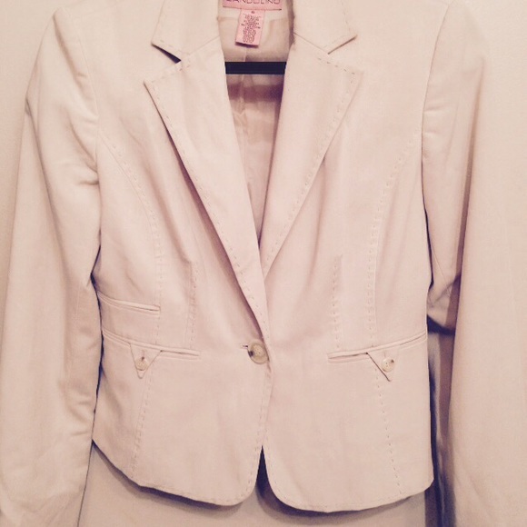 Beautiful threaded detailed beige blazer