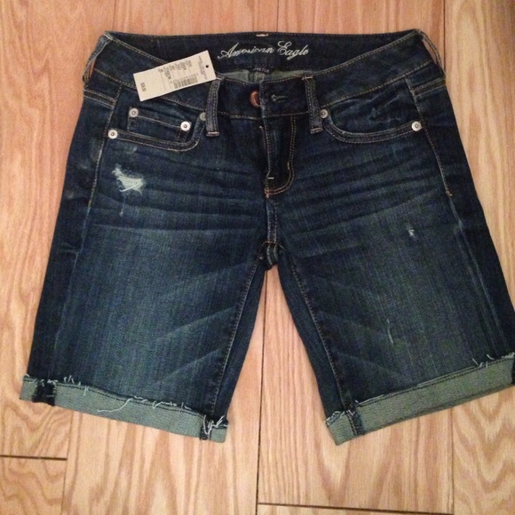 American Eagle above knee shorts