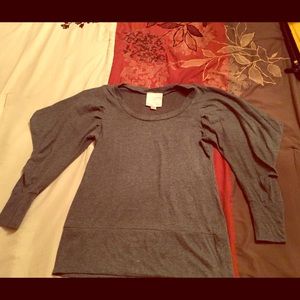 Romeo and Juliet gray puffy shoulder Top