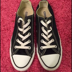 Black converse