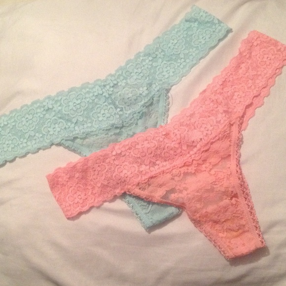 TWO Jessica Simpson lace thongs - Picture 1 of 2