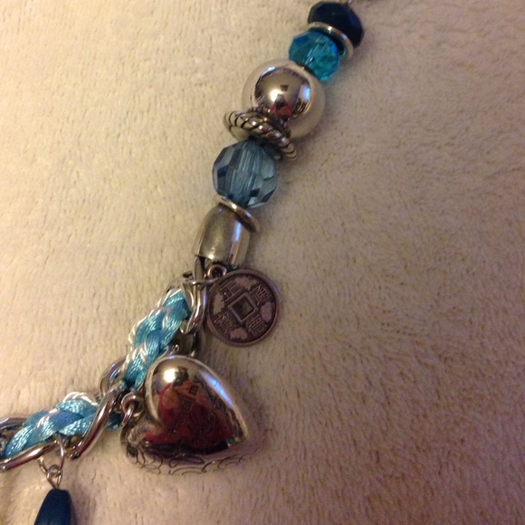 Chunky charm necklace - Picture 2 of 3