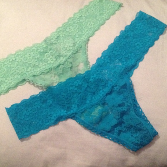 TWO Jessica Simpson thongs