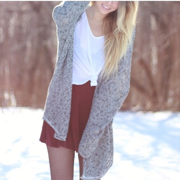 Brandy Melville Caroline cardigan