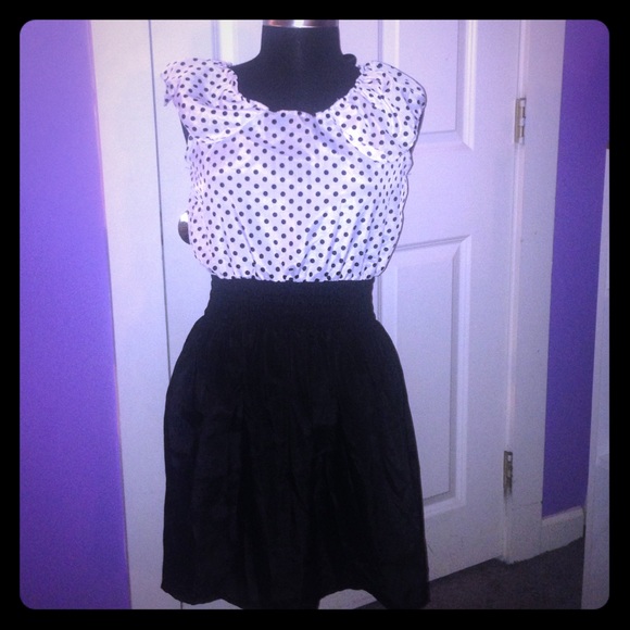 ‼️< 50% Off ‼️ polka dot, black and white dress