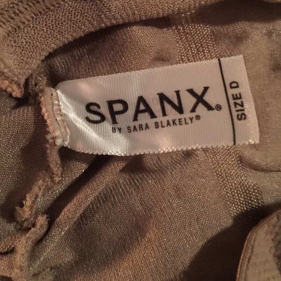 spanx size d