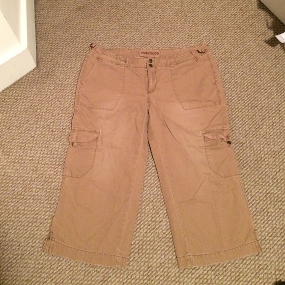 Khaki Maurices Capris