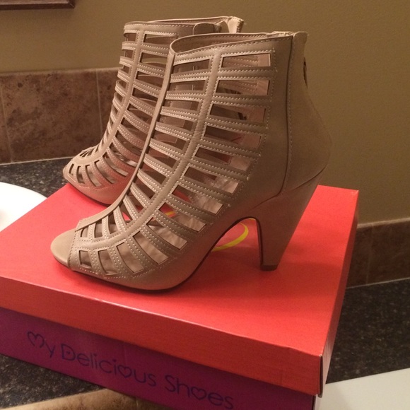 My delicious 💗 from gliks Shoes - Beige pump