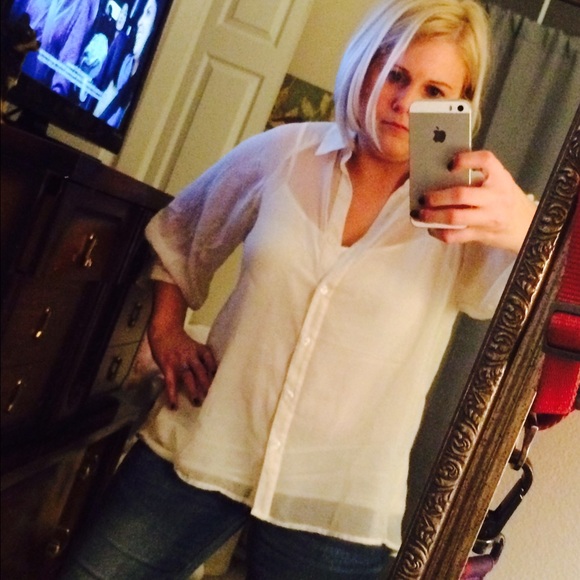 Off white blouse - Picture 3 of 4