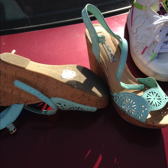 Teal heels