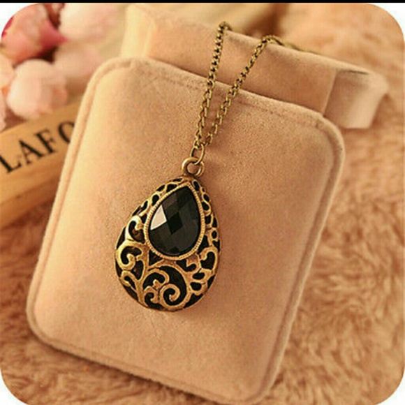 Classic Retro black water drop necklace with long