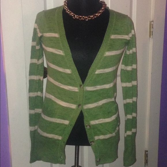 green and tan cardigan - Picture 1 of 1