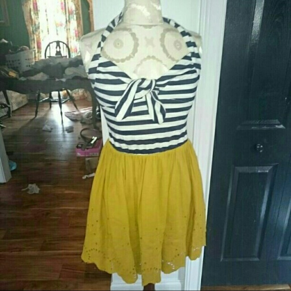 Very cute spring dress!