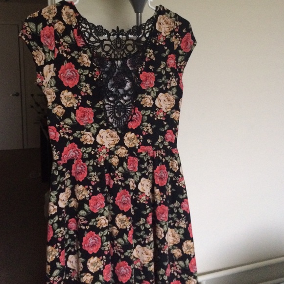 FLORAL DRESS - Picture 2 of 2