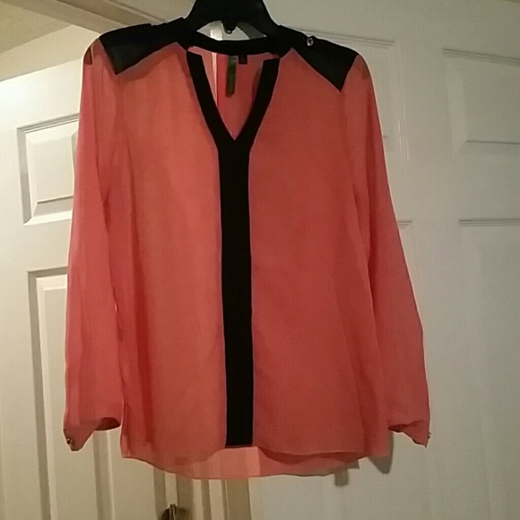 Long sleeve pink tee