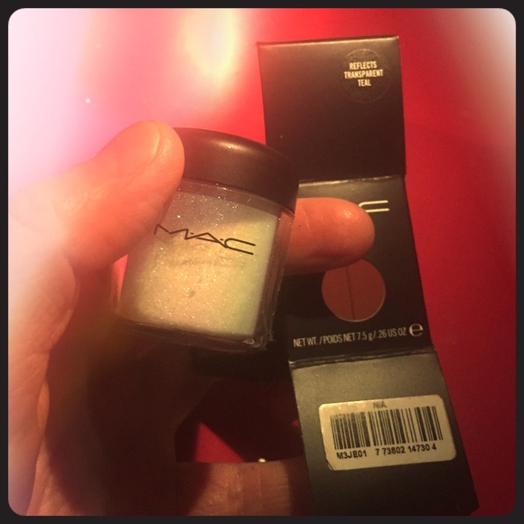 MAC PRO GLITTER- REFLECTS TRANSPARENT TEAL