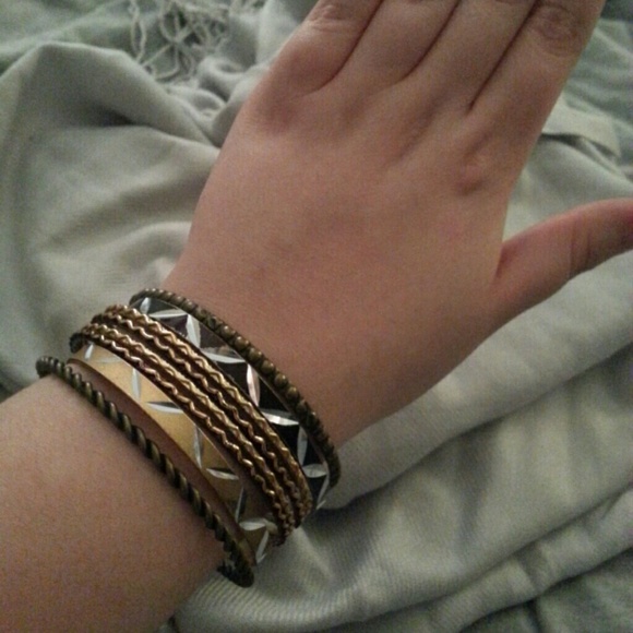 Neutral bangles - Picture 2 of 2