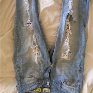 Ripped and bleached skinny jeans