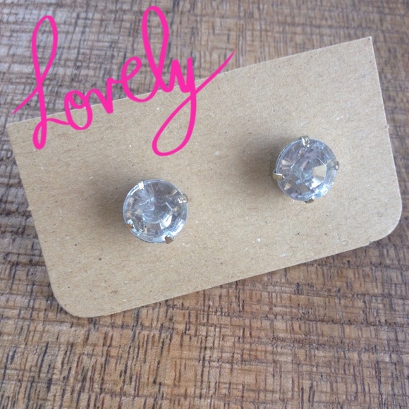 Large Gem Stud Earrings 💎