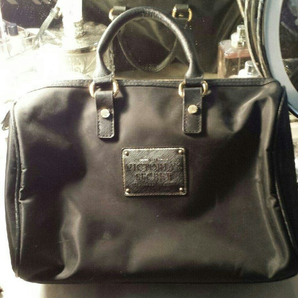 Beautiful Victoria Secret hand bah