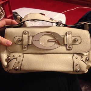 Ivory/Cream Guess handbag (Small).