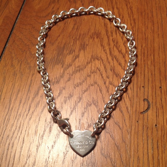 Return to Tiffany Heart Choker Tag