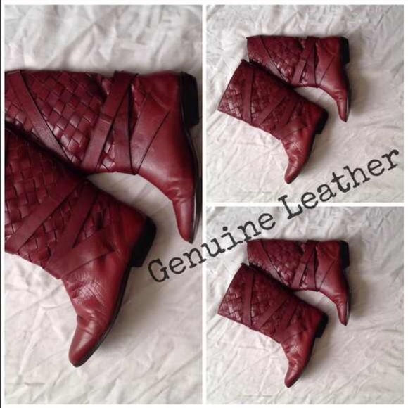 Burgundy weaved boots