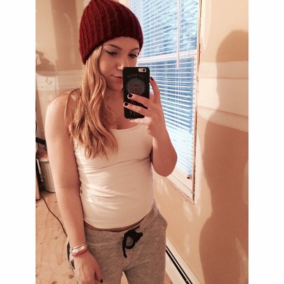 Brand new burgundy chunky beanie