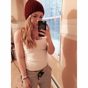 Brand new burgundy chunky beanie