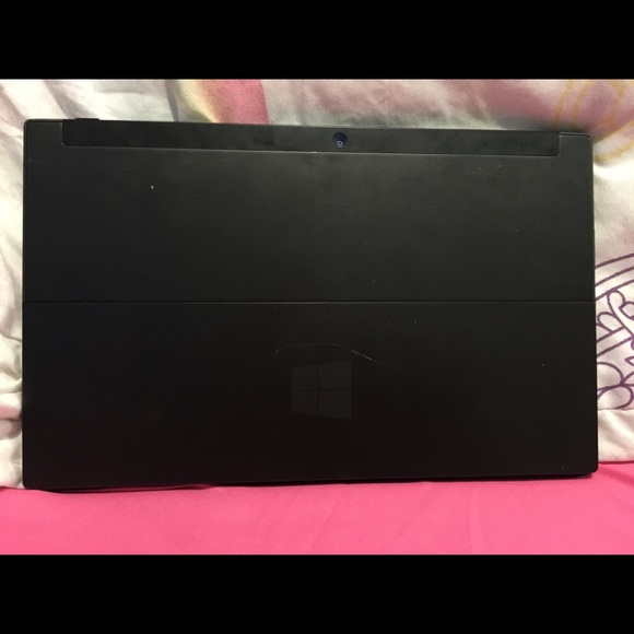 Microsoft Surface - Picture 3 of 4