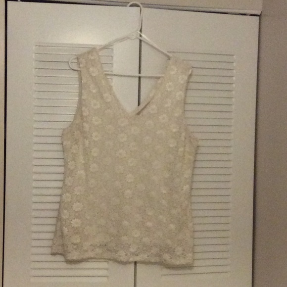 Banana Republic Lace Sleeveless Top