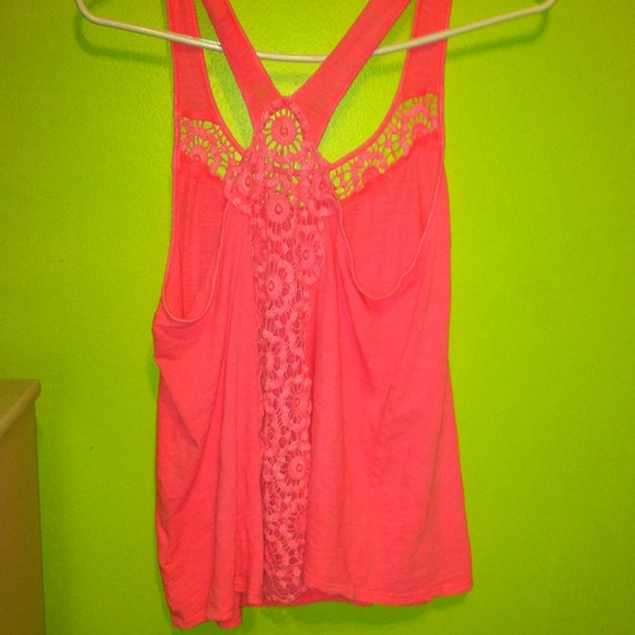 Neon pink tank - Picture 2 of 2