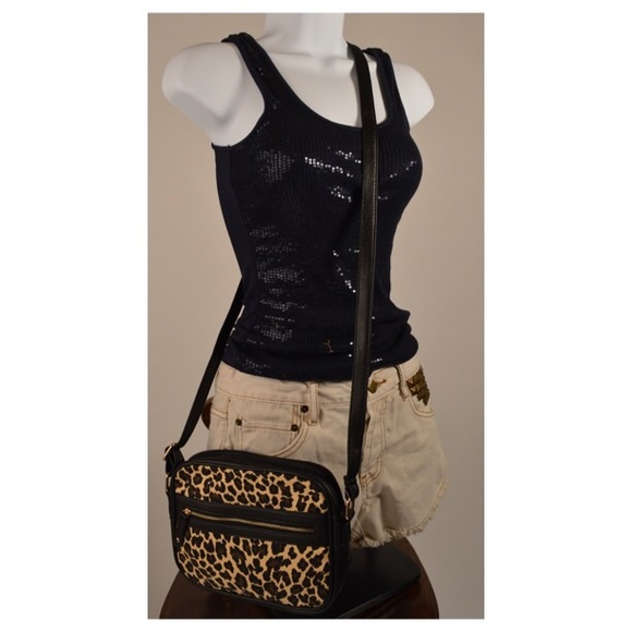 🔶FINAL PRICE🔶 Gina Concepts Crossbody Bag - Picture 4 of 4