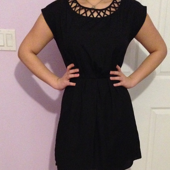 Black thin dress