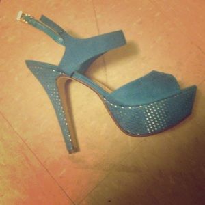 Cute Teal open toe platform!