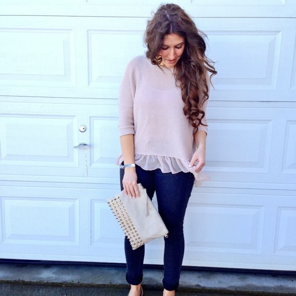 AE // Blush Ruffle Hem Sweater
