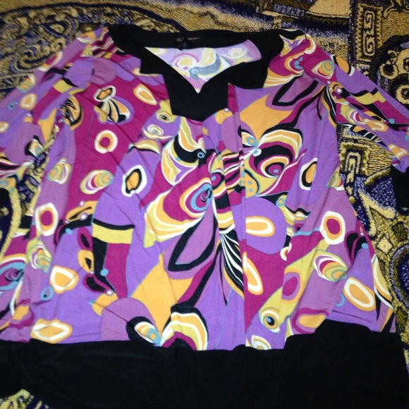Mod print top! Plus size.