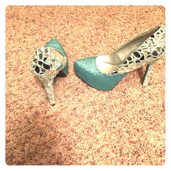 Custom Made Heels 😍