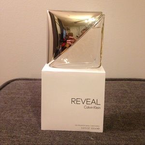 Calvin Klein Reveal